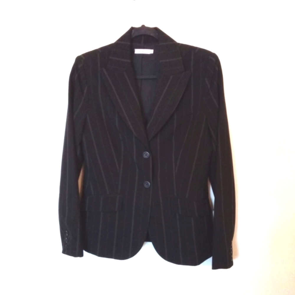 Ricki's Women's Black With White Pinstripe Two Button Pocket Blazer Size 6